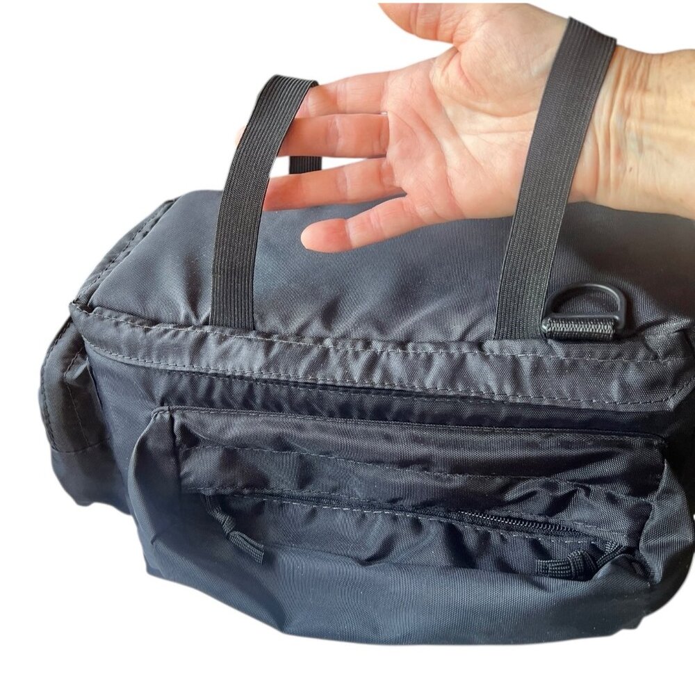 L.L. Bean Camera Case Padded Black Nylon Bag Elastic and Hook & Loop Straps - Picture 7 of 16
